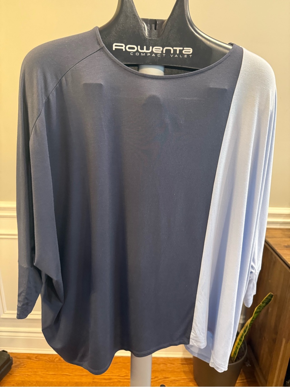 WynneLayers MarlaWynne Colorblock Batwing Sleeve Top - Size S